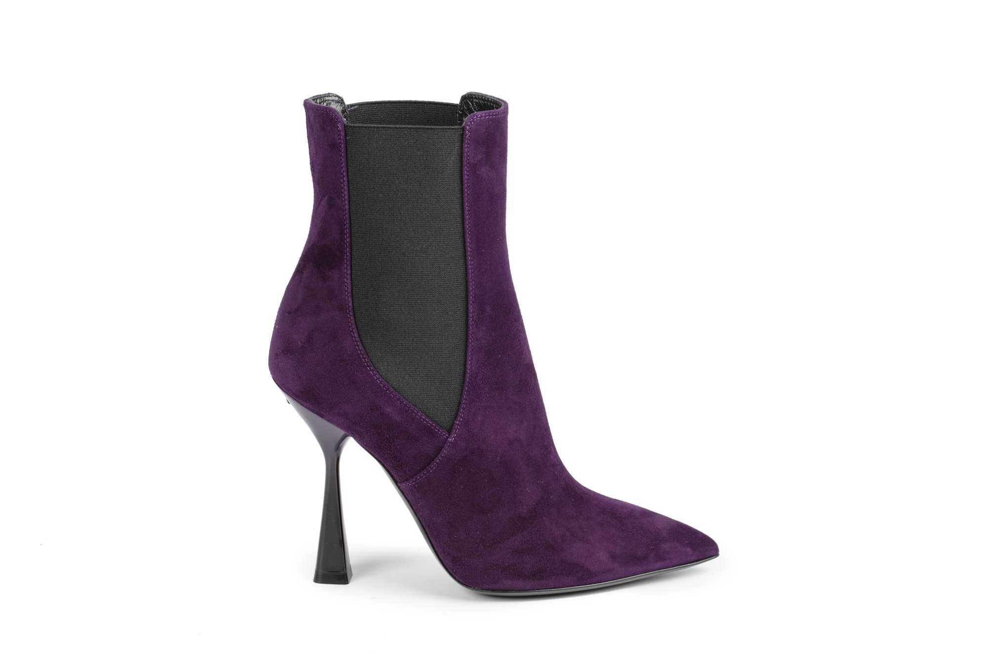 Ankle boot in Purple Suede