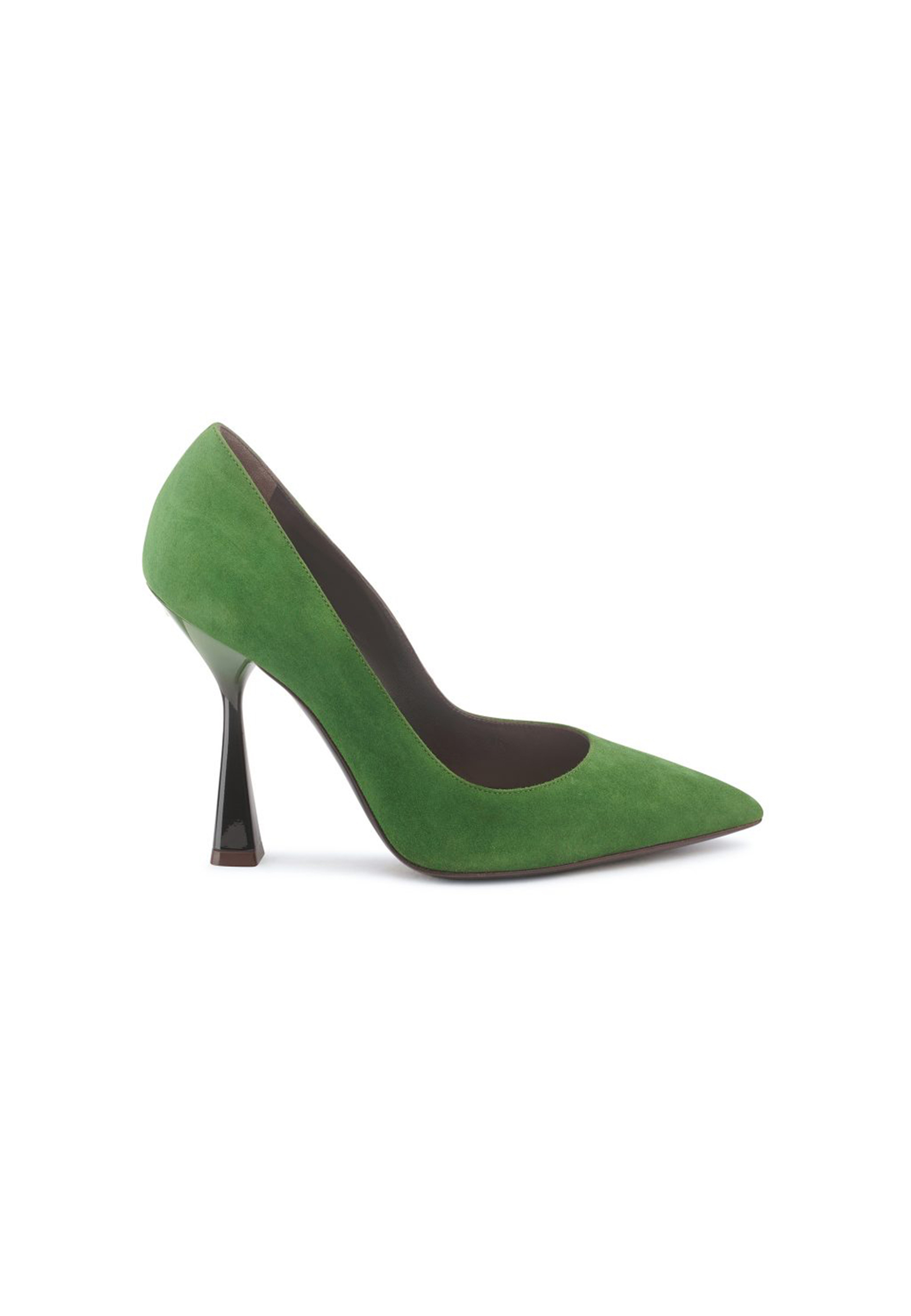 Le Flagship Store Experience – Green Stilettos